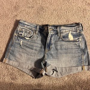 Old navy boyfriend Jean shorts